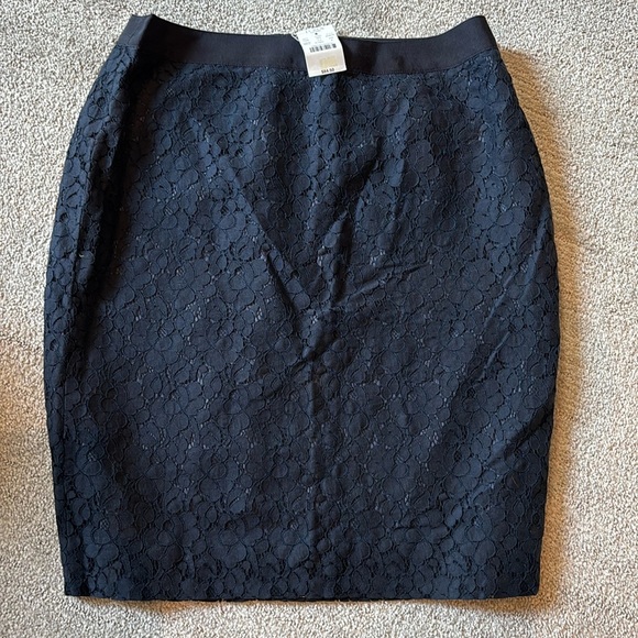 JCrew navy lace pencil skirt - Picture 1 of 2